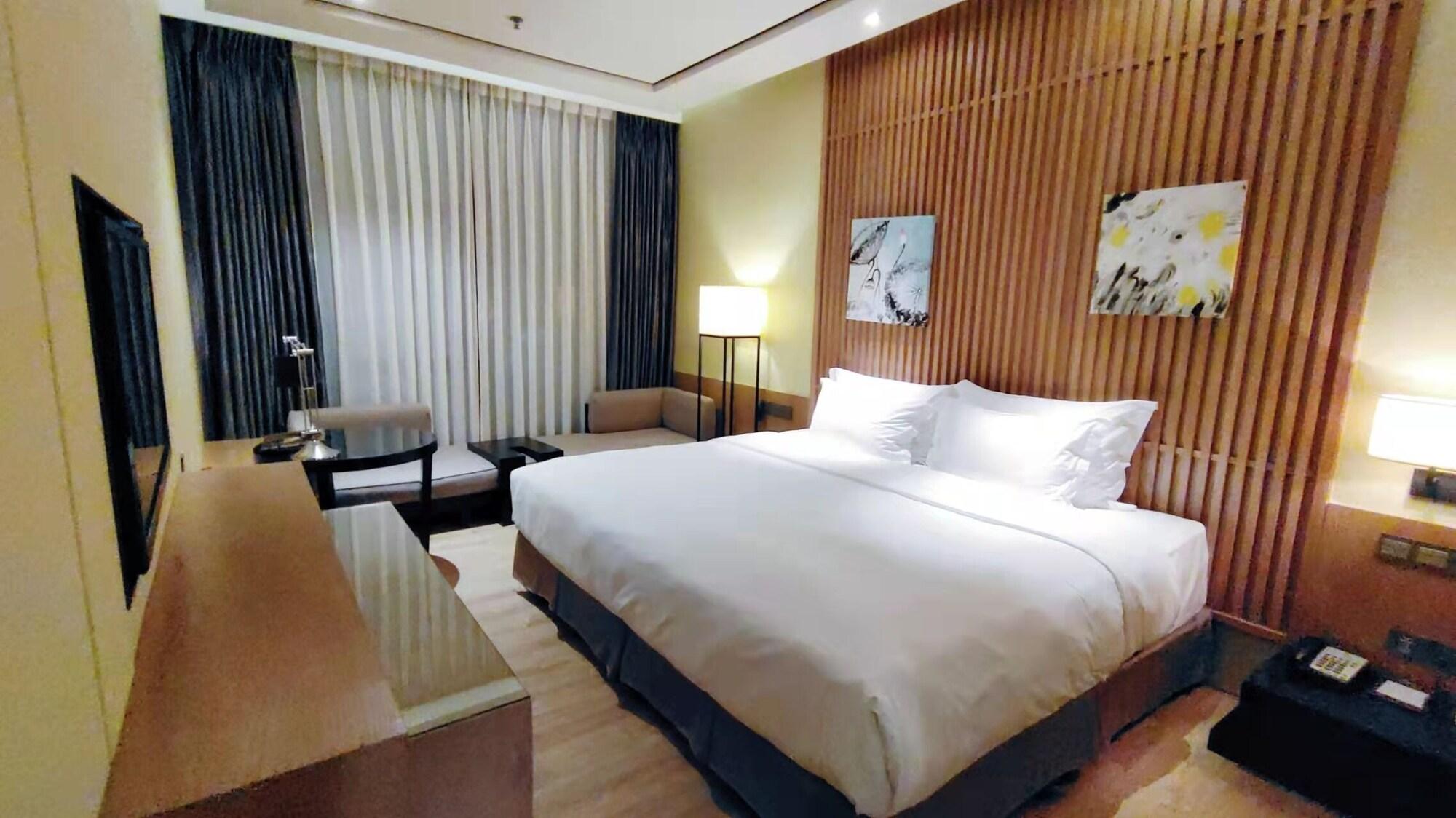 Zhuhai Palm Spring Hotel Екстериор снимка